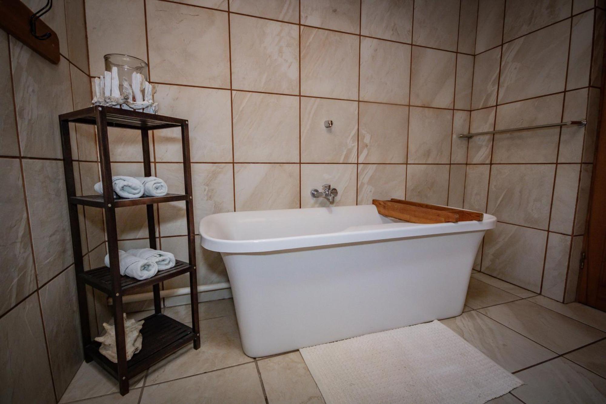 Tarantula Guest House Calvinia Экстерьер фото