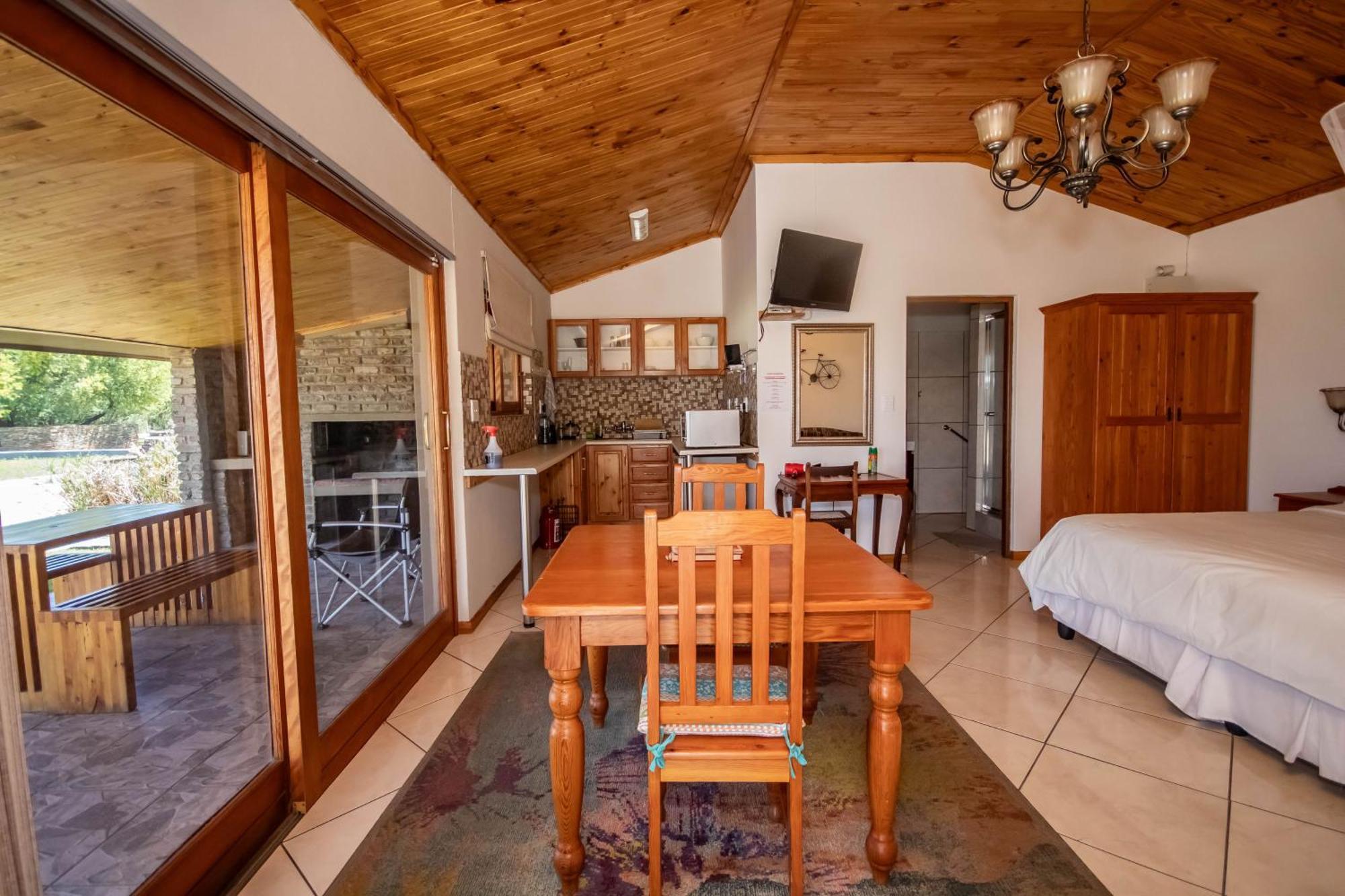 Tarantula Guest House Calvinia Экстерьер фото
