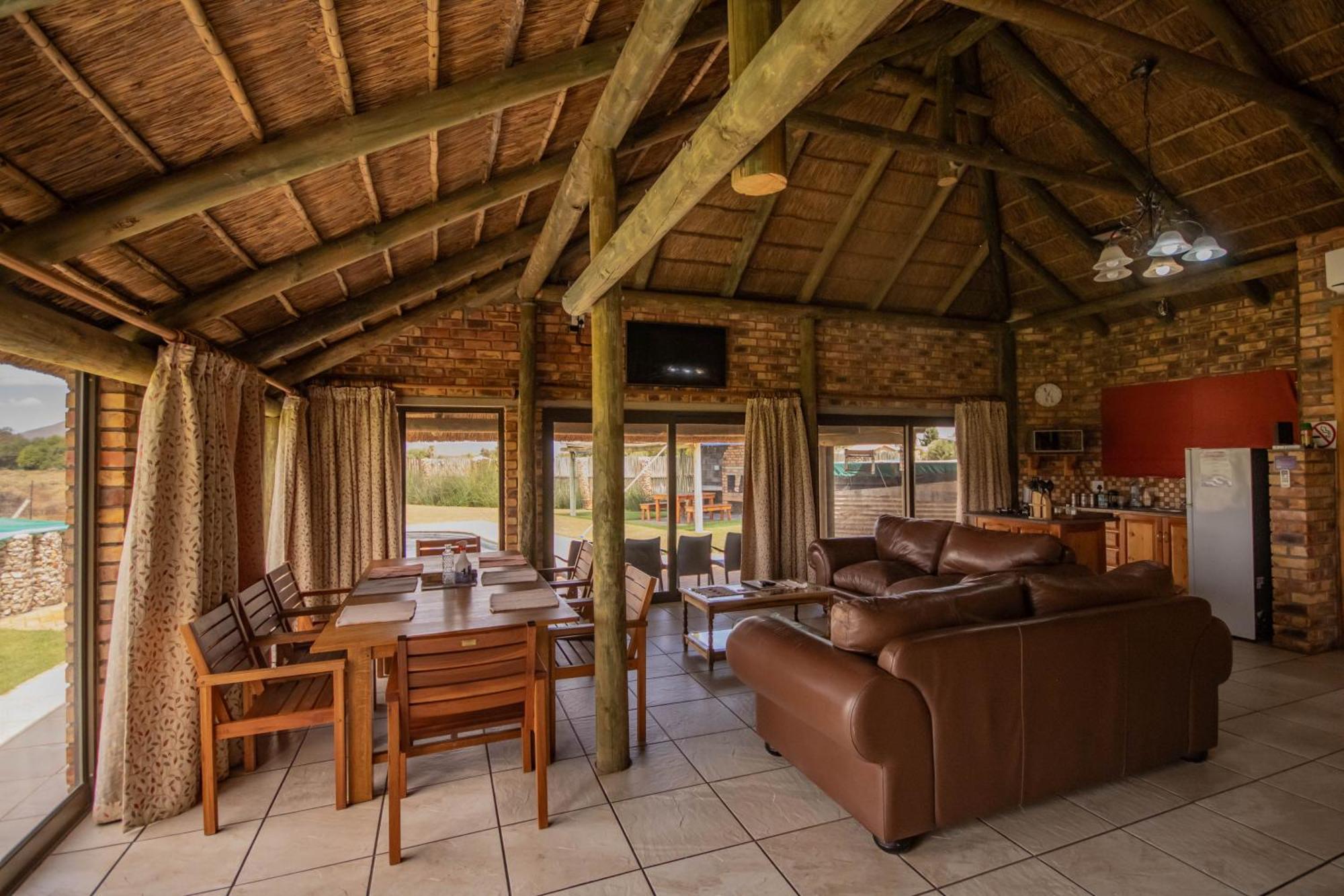 Tarantula Guest House Calvinia Экстерьер фото