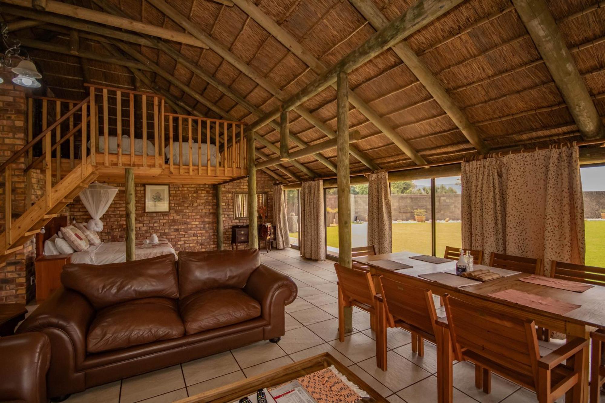 Tarantula Guest House Calvinia Экстерьер фото