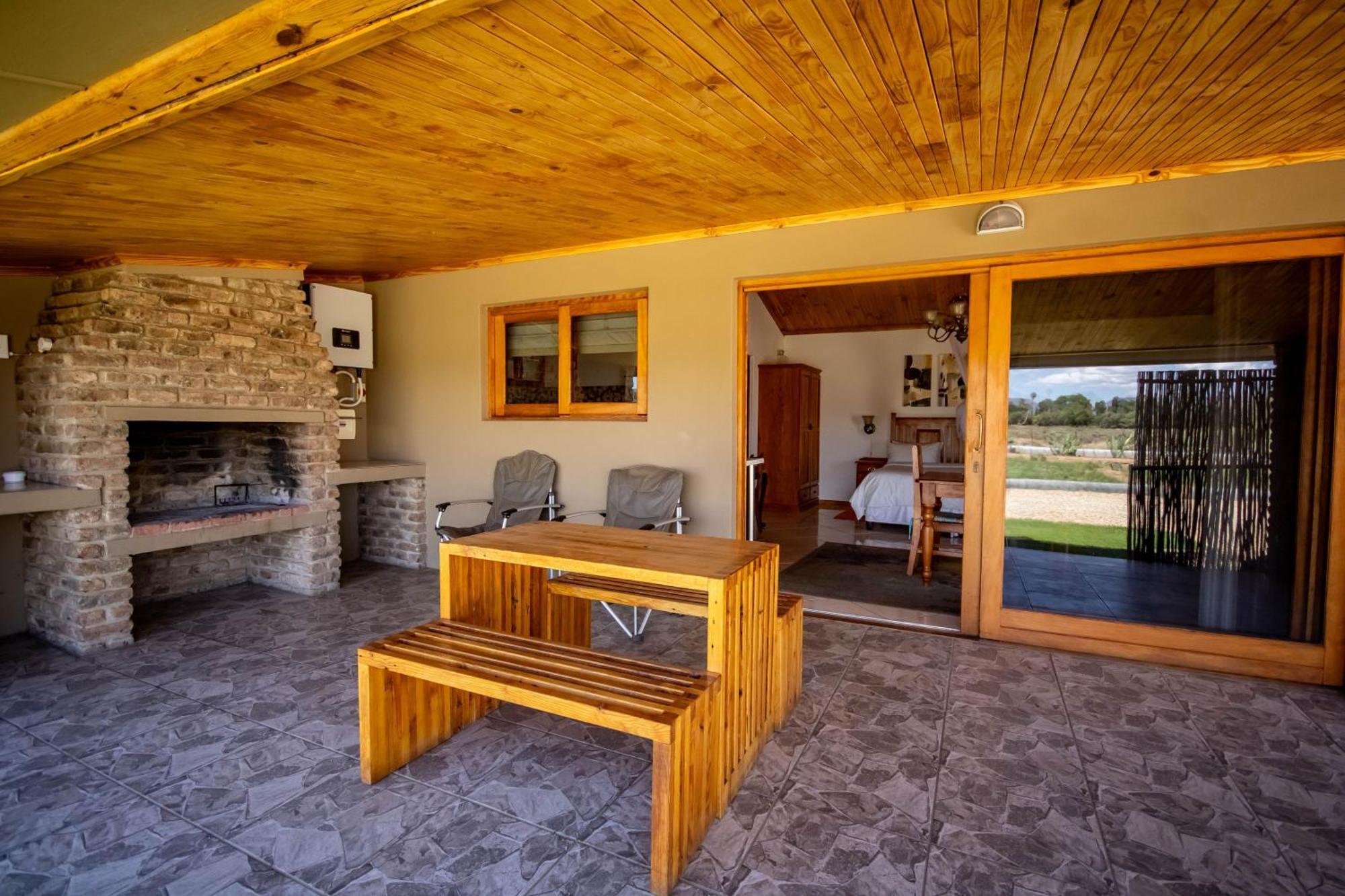 Tarantula Guest House Calvinia Экстерьер фото