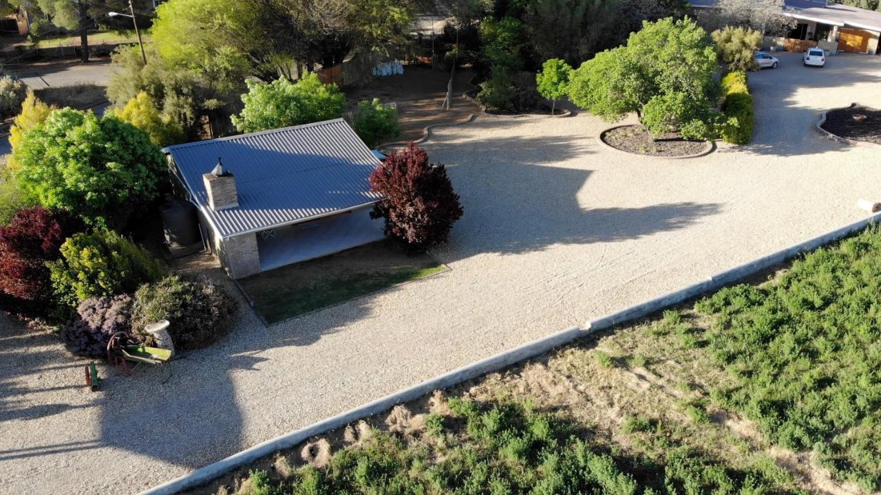 Tarantula Guest House Calvinia Экстерьер фото